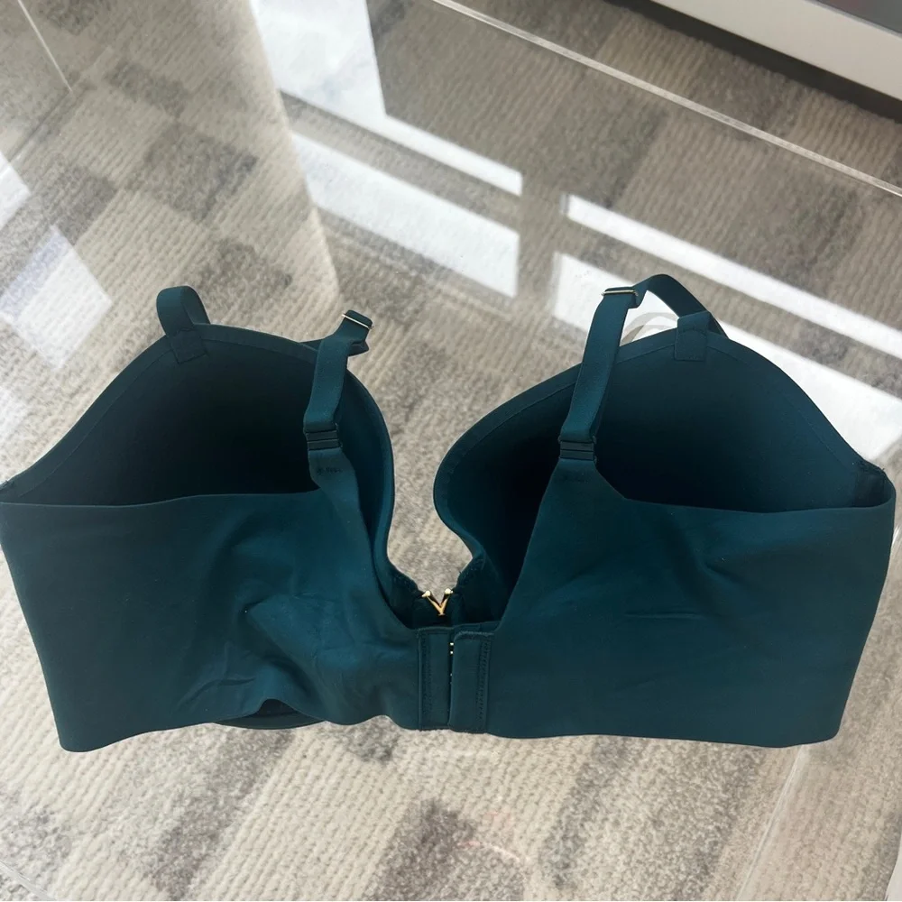 Victoria’s Secret Love Cloud Smooth Lightly Lined Demi Bra - Picture 3 of 4